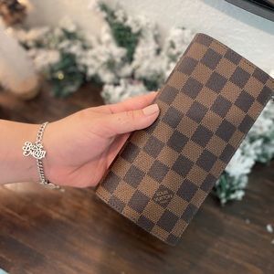 LV wallet